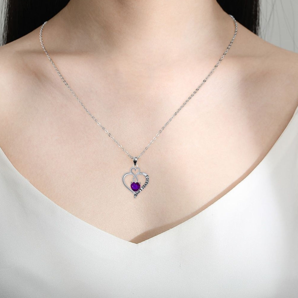 BEAUTIFUL CRYSTAL NECKLACE WITH THE PURPLE HEART