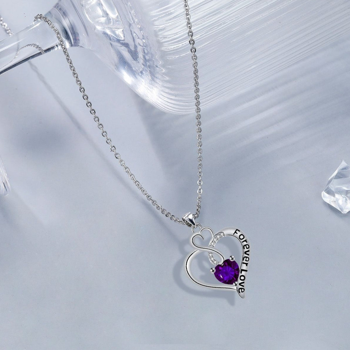 BEAUTIFUL CRYSTAL NECKLACE WITH THE PURPLE HEART